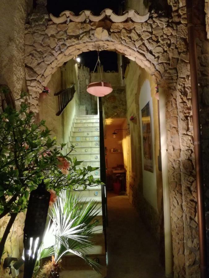 Casa Vacanze Mediterraneo Villa Tre Fontane Kültér fotó