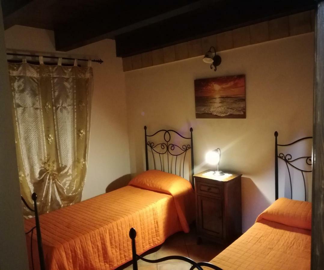 Casa Vacanze Mediterraneo Villa Tre Fontane Kültér fotó